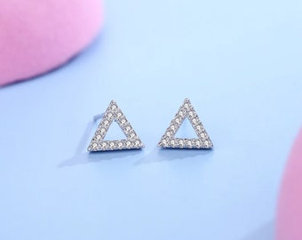 Triangle Stud  Silver Earrings, Gift for Girl, Christmas Gift, Gift for Her, Minimalist Jewelry, Push Back