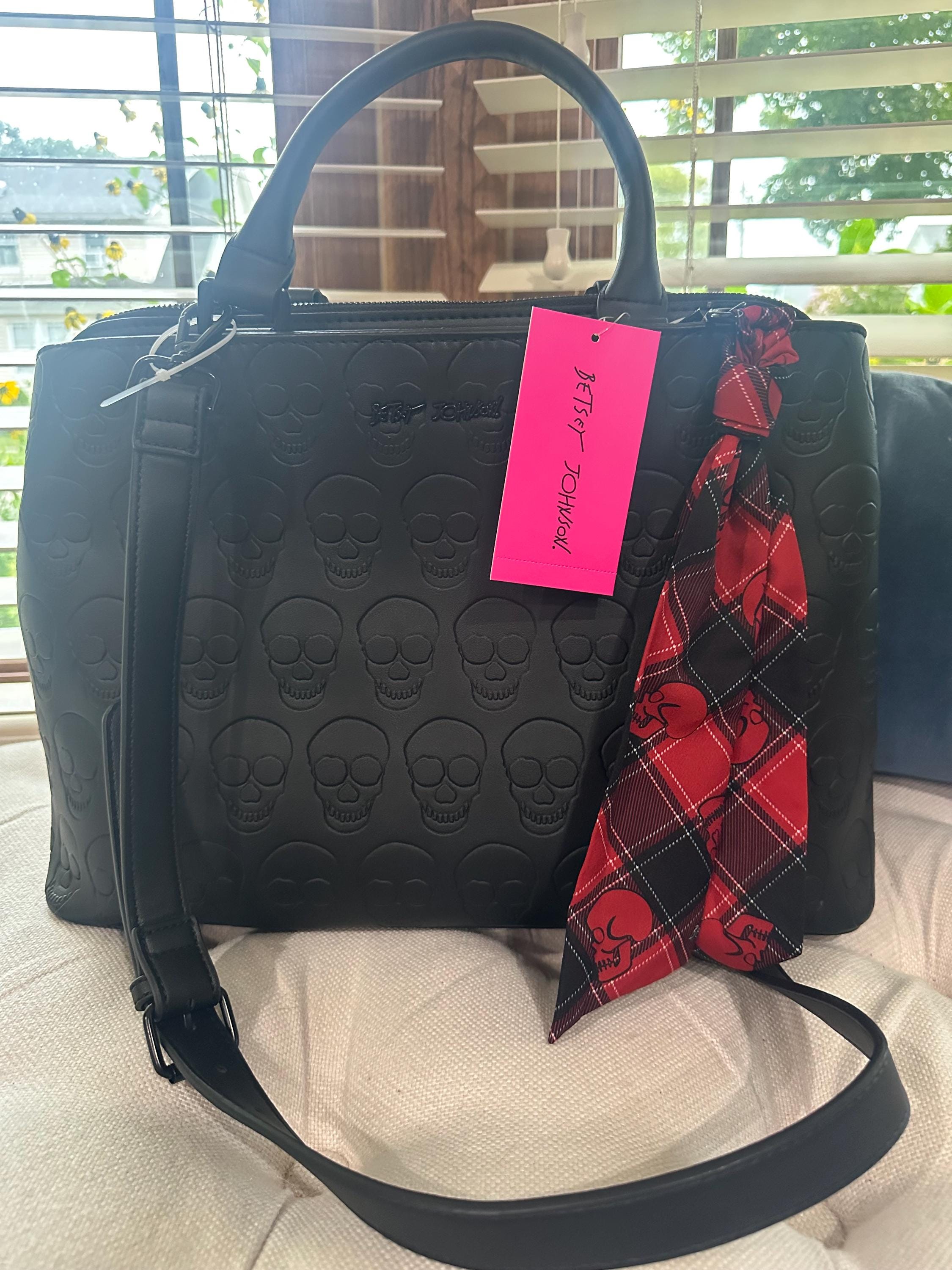 Betsy Johnson Betsey Johnson Skull Handbag Betsey Johnson Skull