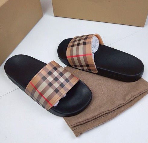 LouisVuitton Louis Vuitton Slippers LV Brand Designer Slides For Men Women  Fashion Luxury Black White Red Flat Bottoms Sandals Slides 36 45 From  Brandshoes_factory, $73.17