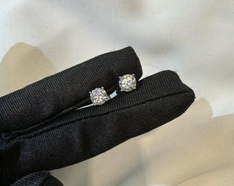 Moissanite Stud Earrings Round Cut 18K White Gold Plated 925 Sterling Silver Minimalist Push Back Earrings for Women Pass Diamond Tester