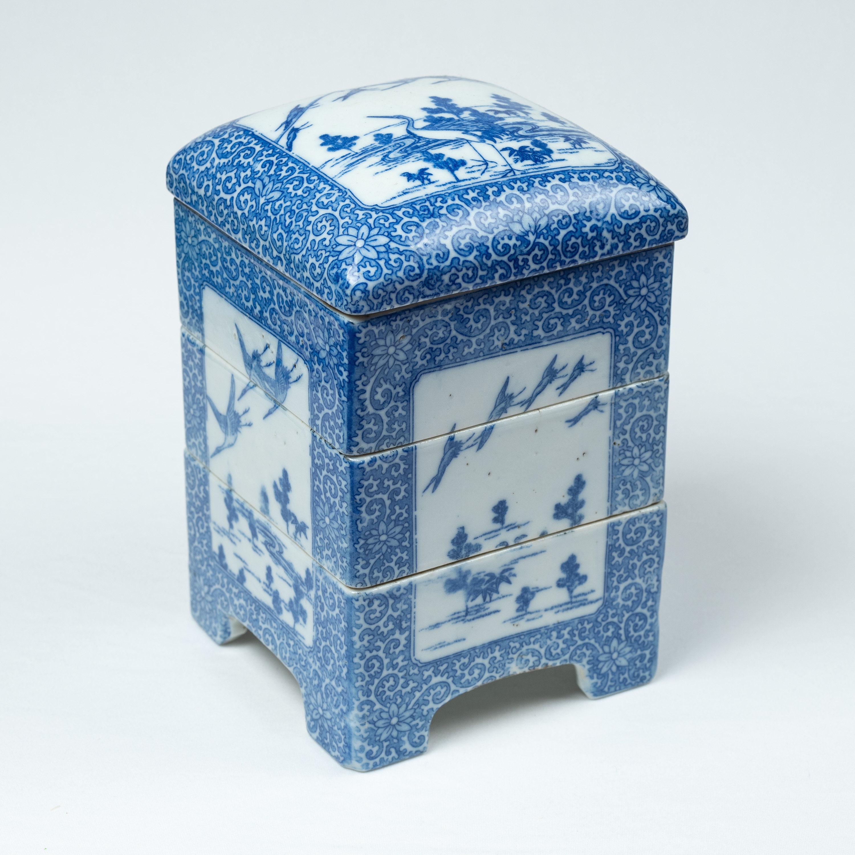 古伊万里　お重　重箱　可愛い　染付　花 楽天市場】古伊万里（重箱｜弁当箱・水筒）：キッチン用品・食器・調理 食器