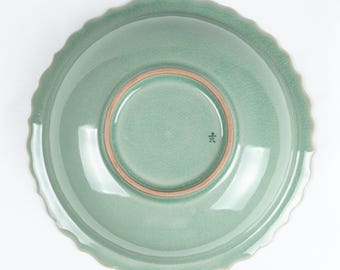 韓国の伝統工芸、青磁のお皿 韓国青磁切込竹飾菓子鉢 高麗青磁竹彫紋