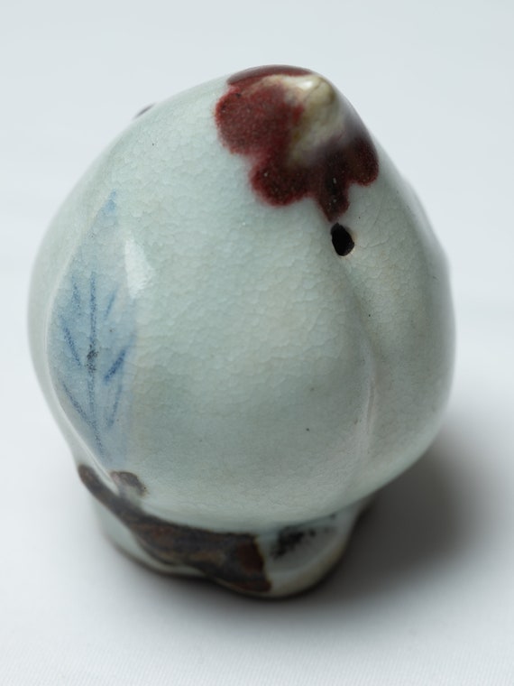 Joseon Porcelain Peach-form Water-dropper 李朝白磁桃形水滴