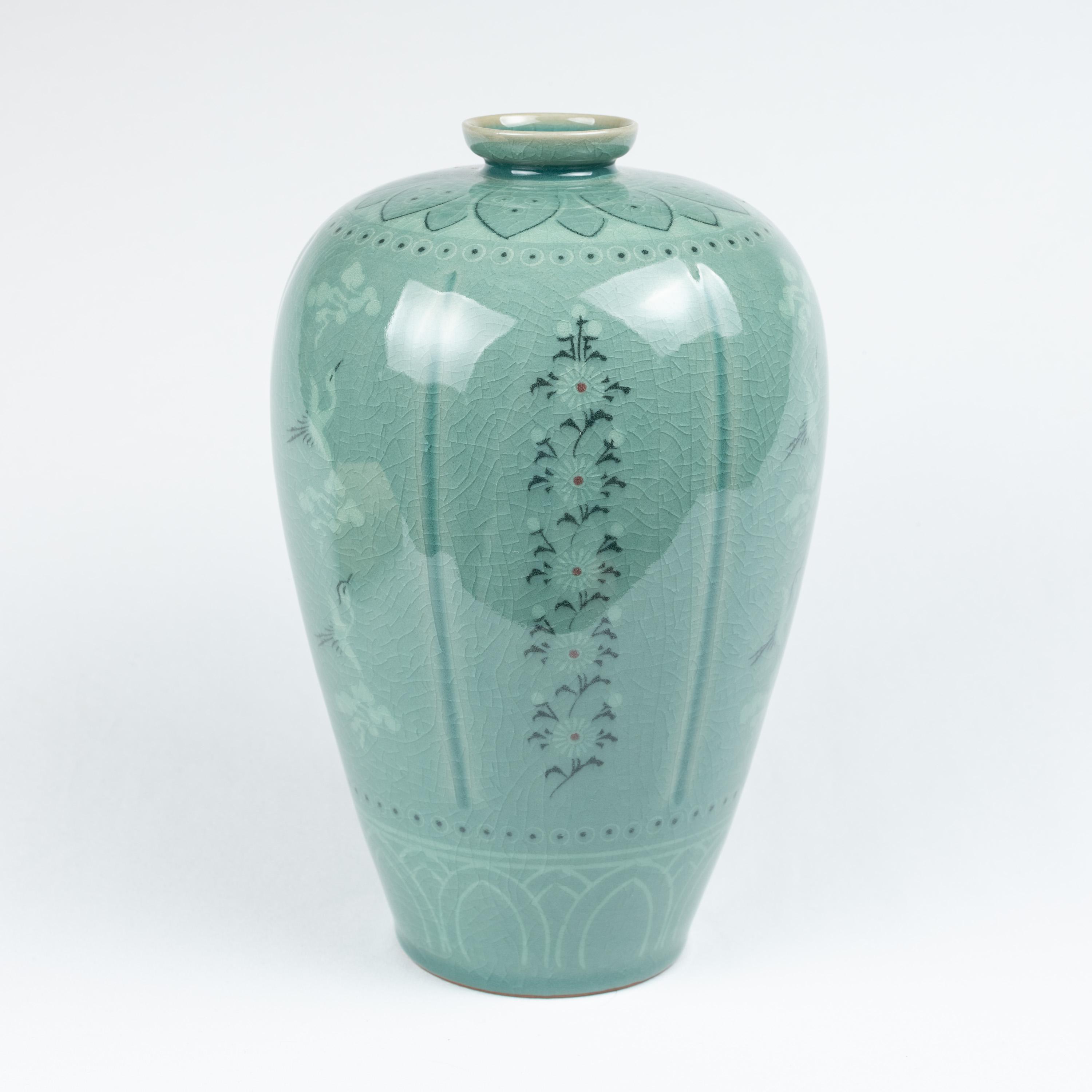 韓国　青磁の花瓶 A040A496-2ED5-4C15-8795-