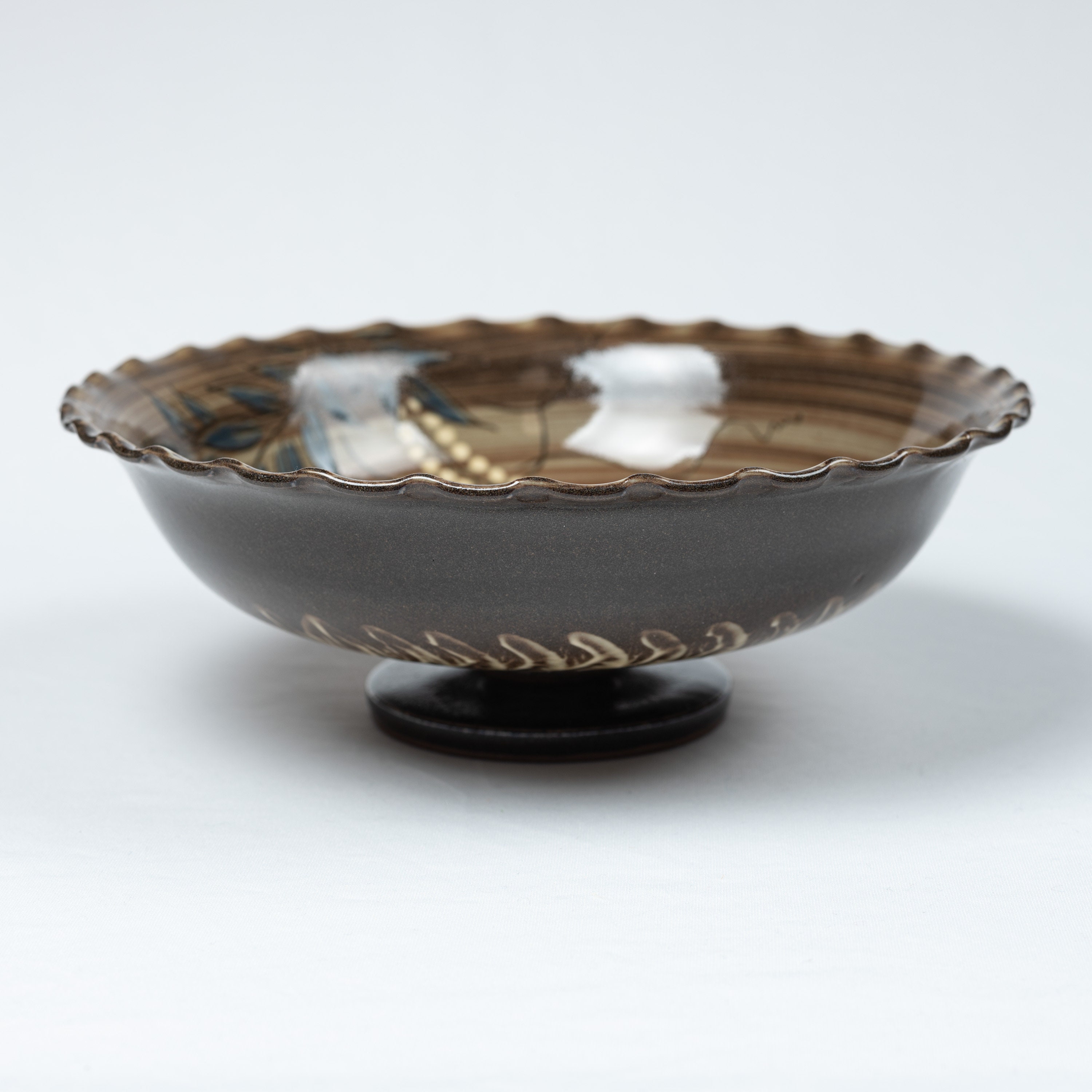 おやつのうつわ Utsutsugawa Confectionery Dish With Pedestal and Wisteria
