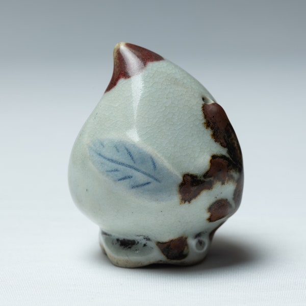 Joseon Porcelain Peach-form Water-dropper 李朝白磁桃形水滴