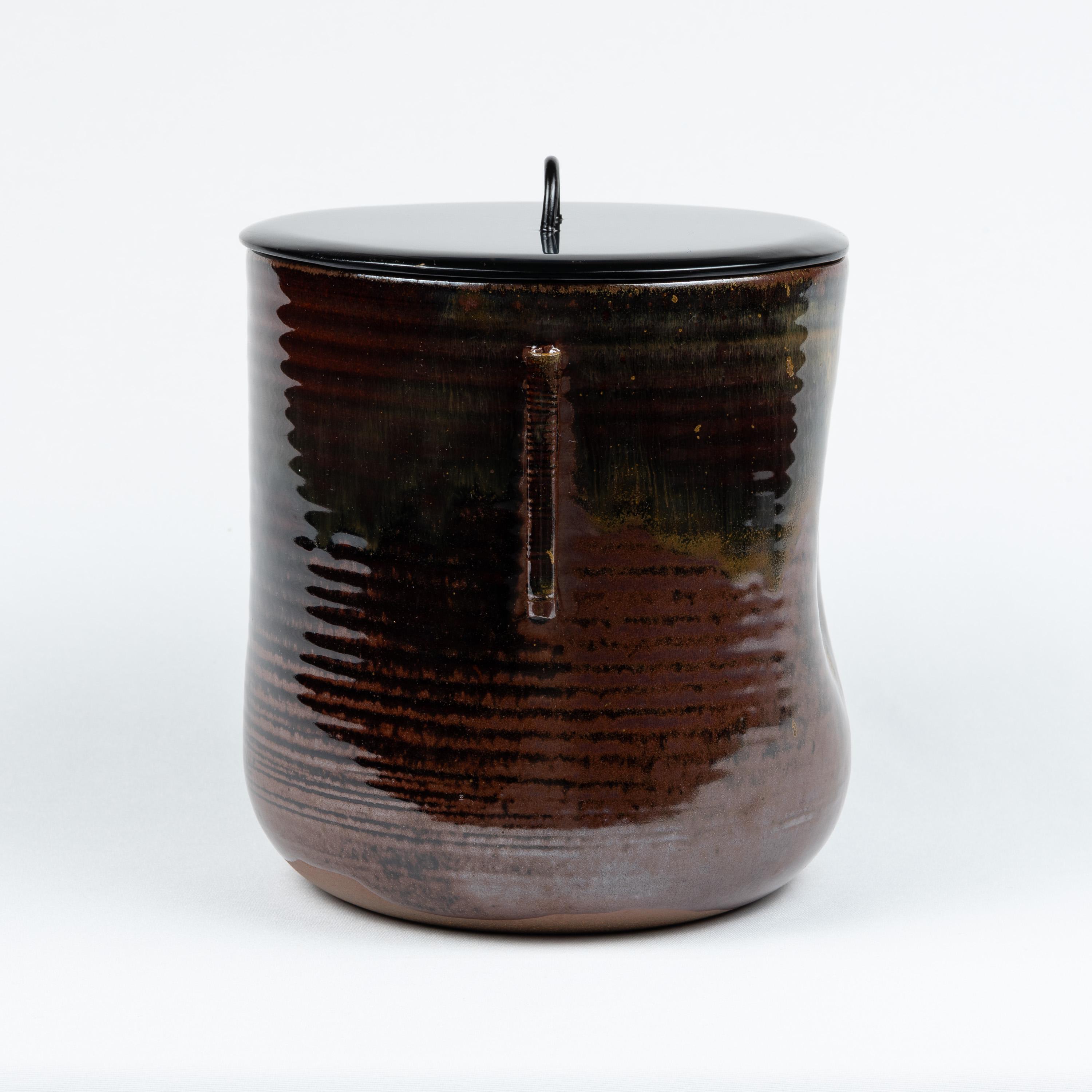 高取　菱形　耳付　水指　高15cm位 幅耳から耳20cm位 高取 菱形 耳付 水指 高15cm位 幅耳から耳20cm位 高取