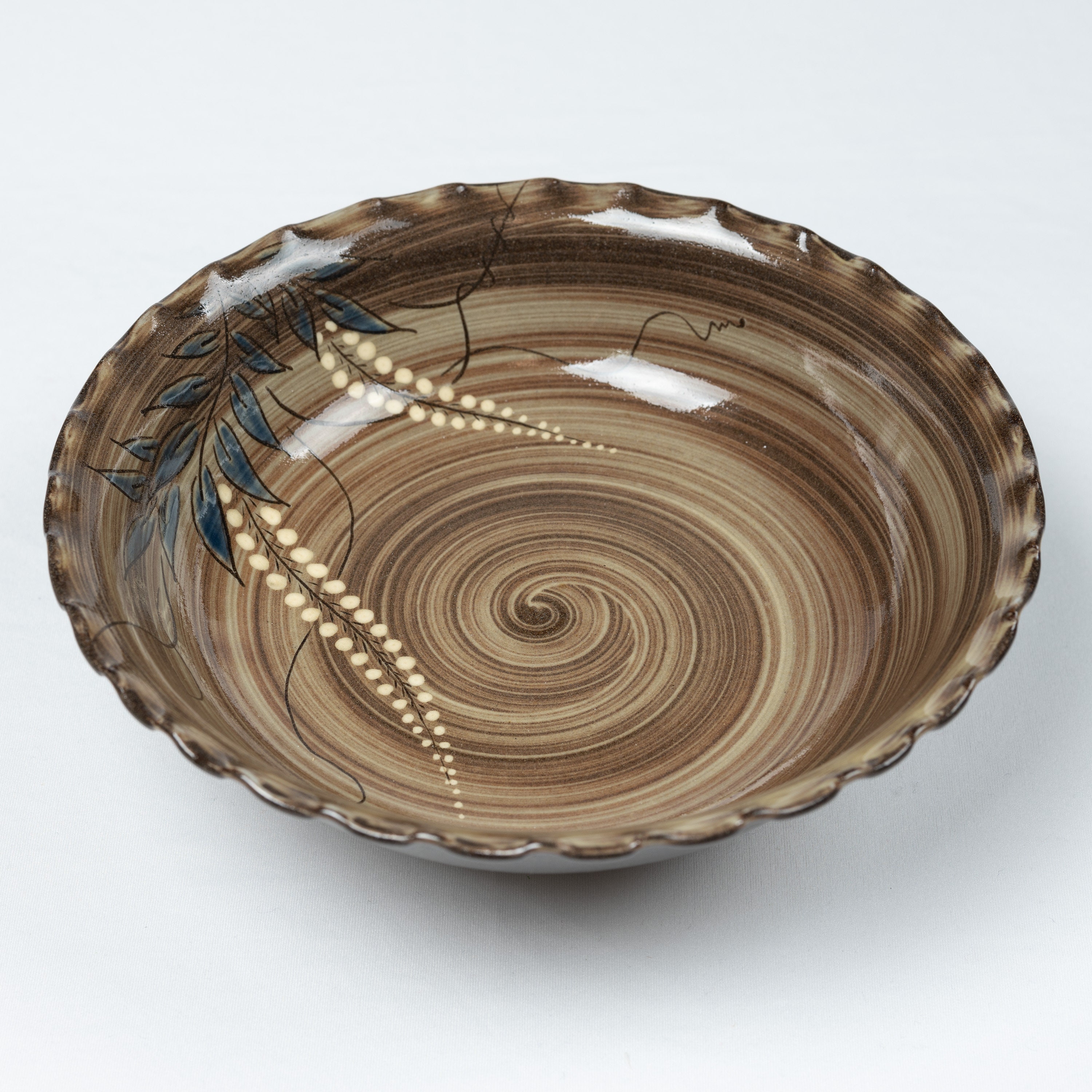 おやつのうつわ Utsutsugawa Confectionery Dish With Pedestal and Wisteria