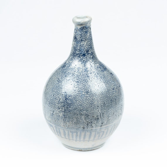 Antique Imari Tokkuri Bottle With Fine Arabesque Pattern 古伊万里 