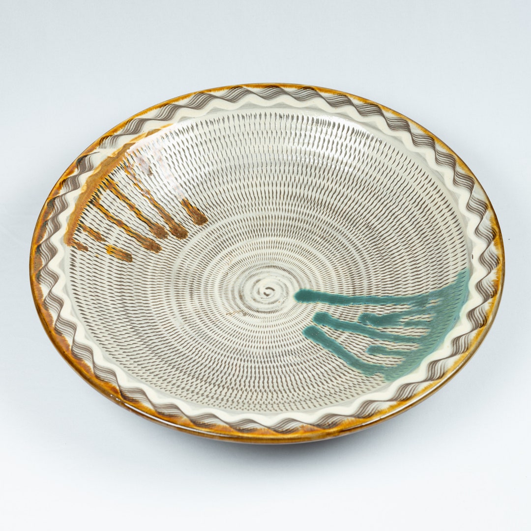 Large Onta Platter With Chatter-marks and Two-colour Uchikake