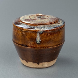 Takatori Ame Brown en Madara White Glaze Kleine decoratieve pot met deksel 高取斑飴釉小飾り壺