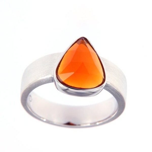 Orangener Mexikanischer Feueropal in Sterling Silber Ring, Tropfenförmiger Edelstein Ring, Geschenk für Frau, Oktober Geburtsstein Ring