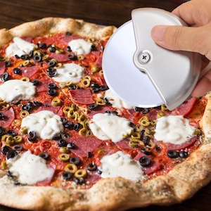 Customized Pizza Cutter, Personalized Stainless Steel Pizza Cutter, Engraved Pizza Cutter for Dad, Gift for Father, Husband, Boyfriend