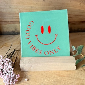 Dekorative Fliese mit Schriftzug "Good Vides Only " Fliese: hellgrün  - das perfekte Geschenk