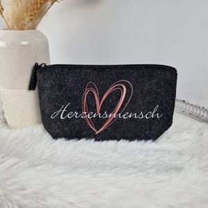 Kosmetiktasche personalisiert | Schminktasche | Kulturbeutel personalisiert | Filztasche Herzensmensch | Geschenk Freundin | Kollegin