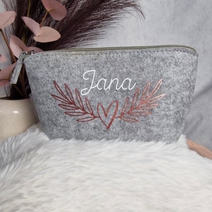 Cosmetic bag personalized made of felt Gift Best Friend sister colleague with desired name image 2