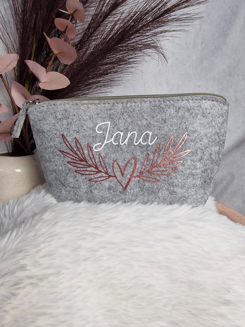 Cosmetic bag personalized made of felt Gift Best Friend sister colleague with desired name image 2