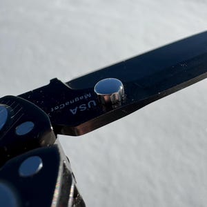 Leatherman Arc Thumb Stud - Cap Style