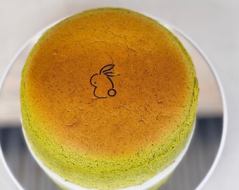 Bouncy Matcha Japanese CheeseCake (Low Carb)
