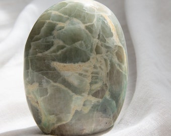 Blocco di Garnierite lucidato