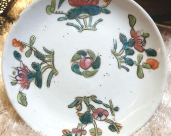 Antique Chinese Porcelain Plate - Famille Rose Decorative Dish, Collectible Antique Porcelain (19th Century) - CHINA