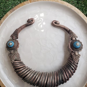 Nomadic Torque Necklace from Nuristan - Copper and Silver-Tone Metal with Blue Glass pearls, Vintage Kalash Tribal (1950s) - AFGHANISTAN