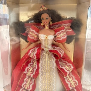 Happy Holiday Barbie 1997