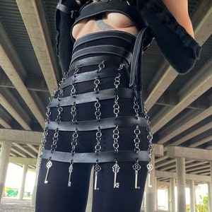 DOVES Key Keeper Chain Skirt