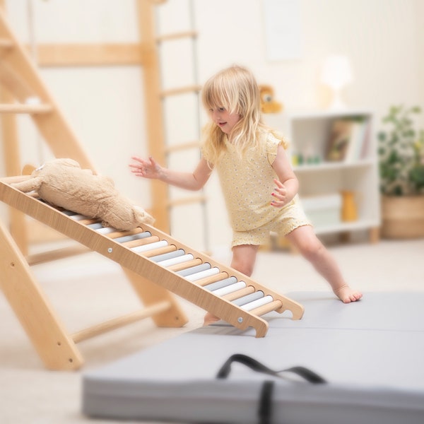 WoodiJoy Rollrutsche für den Innenbereich, handgefertigtes Holzspielzeug für Kinder, Spielzimmerausstattung, pädagogische Kleinkindrutsche