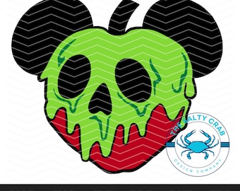 Puede incluir: Gráfico digital de una manzana verde con forma de calavera con orejas de ratón negras y una base roja. El diseño incluye el texto "The Salty Crab Design Company" y opciones de tipo de archivo: PNG, SVG, JPG, PDF, DXF y EPS.