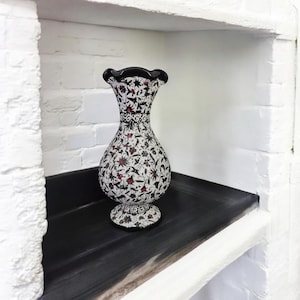 Handmade Black and White Turkish Ceramic Vase – Hand-Painted Floral Anatolian Pottery, Decorative Table Centerpiece