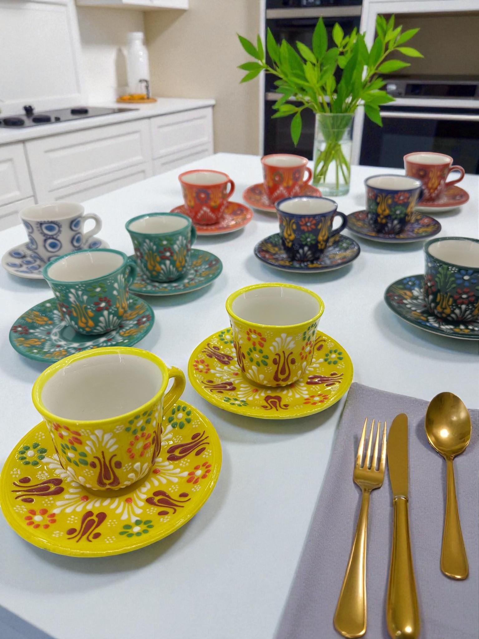 職人による陶器製エスプレッソカップセット（ソーサー付き）、5オンス 