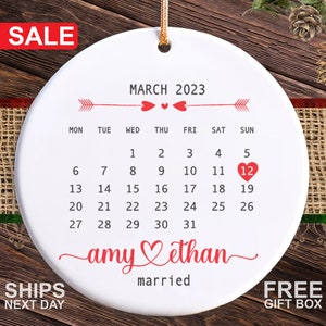 Personalized Married Ornament, Wedding Date Gift - Calendar Anniversary Keepsake - Our First Christmas Newlywed Engagement Gift