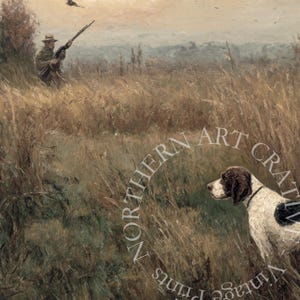 Peut inclure: Estampe vintage d'une sc&egrave;ne de chasse. Un chasseur vise un oiseau en vol avec un fusil, avec un chien de chasse au premier plan. L'&oelig;uvre utilise des verts, des bruns et des tons sourds, &eacute;voquant une esth&eacute;tique classique et rustique.