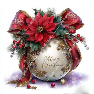 Op de afbeelding: Een decoratieve kerstbal met een crèmekleurige basis, versierd met gouden filigraan, juwelen en de woorden "Merry Christmas". Het heeft een rode poinsettia, rood lint en takjes groen. De bal is versierd met rode bessen en kristallen accenten.