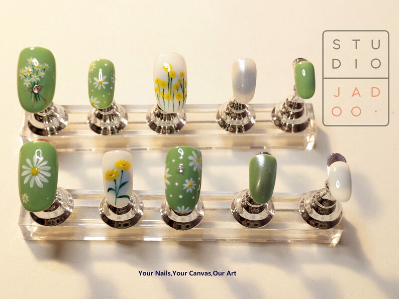 5. "Blooming Beauty" Spring Acrylic Nail Set - wide 6