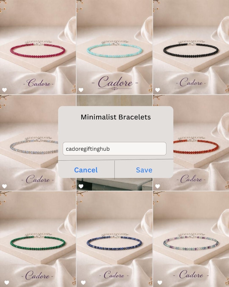 Puede incluir: Una colecci&oacute;n de nueve pulseras de cuentas en varios colores incluyendo rojo, azul claro, negro, plata, naranja, verde, azul oscuro y multicolor, cada una con cierre plateado sobre una plataforma cuadrada con el texto Cadore.