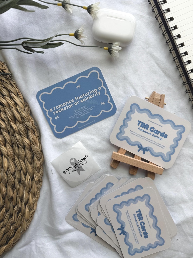 Jeu de cartes romantique TBR : défi de lecture pour les amoureux des livres, inspiré de Booktok image 1