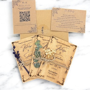 Faire-part de mariage | Ensemble de faire-part de mariage en bois | carte RSVP, cartes QR, enveloppe autocollante | Faire-part rustique | Mariage à destination |