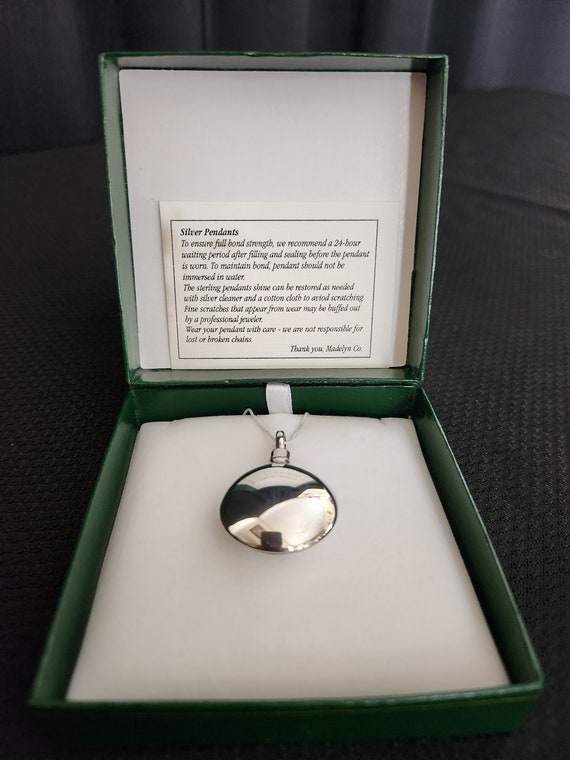 Vintage Solid Sterling Silver "Round" Crematorium… - image 1