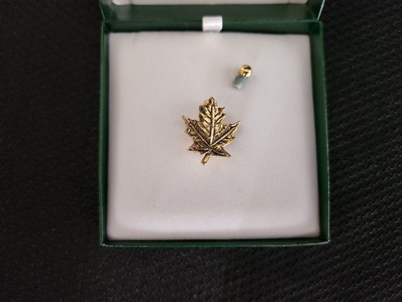 Vintage Solid 14K Gold "Leaf" Crematorium Pendant - image 1