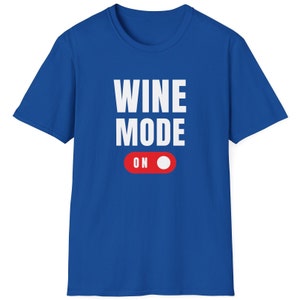 Weinmodus an Softstyle-T-Shirt für Erwachsene, Weingut, Weinprobe, Familienspaß, Mädchenausflug, Outdoor, Entdecken, Abenteuer, coole Eltern, Sommelier Bild 4