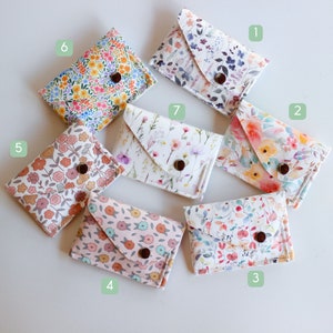 Card Holder woman, Vertical Wallet Gift, Fabric Wallet, Floral Card Holder, Card Case, Slim Card Wallet