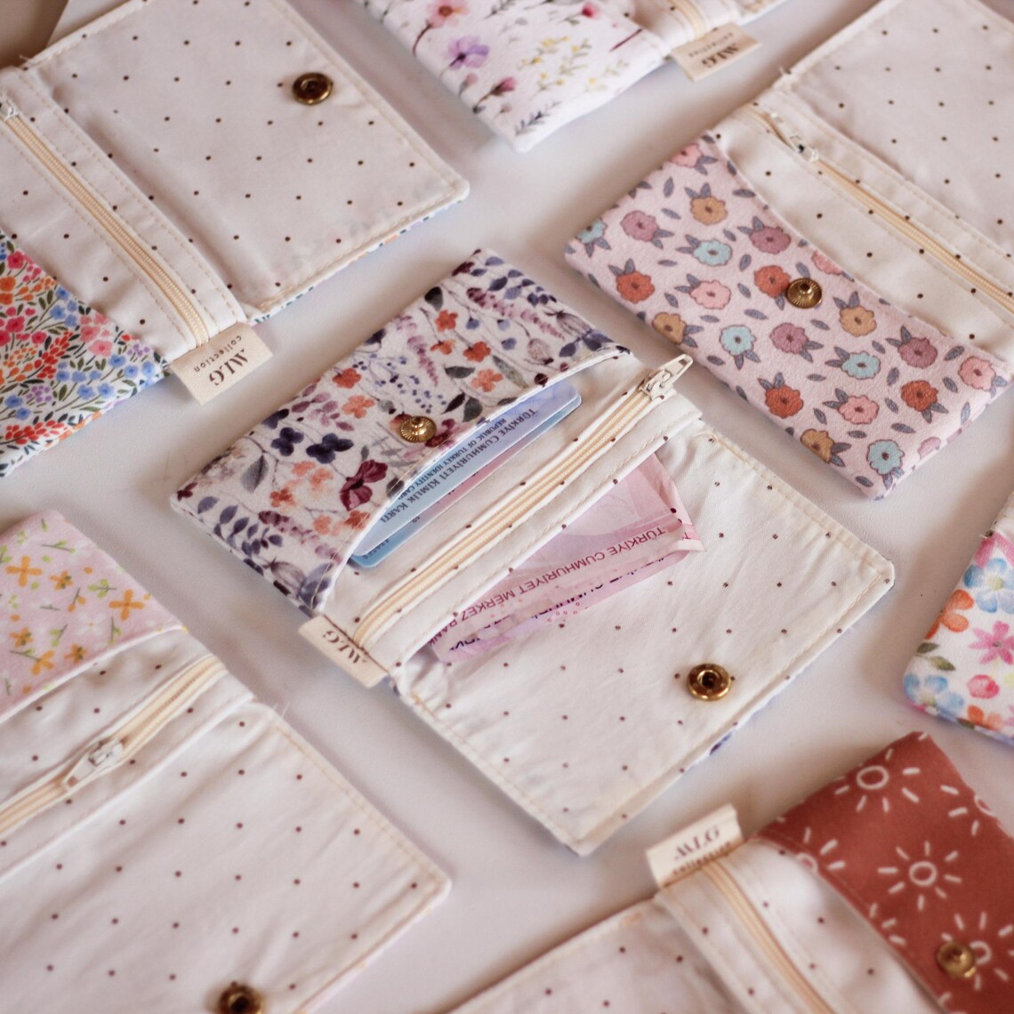 Handmade Floral Fabric Wallet: Zippered, Multi-pocket, Snap Closure - Etsy