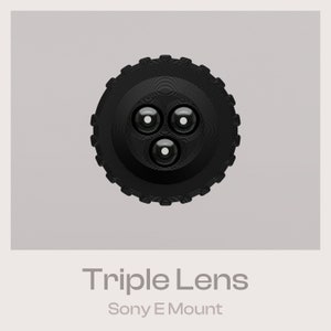 Puede incluir: Un objetivo de cámara negro de triple lente con montura Sony E.