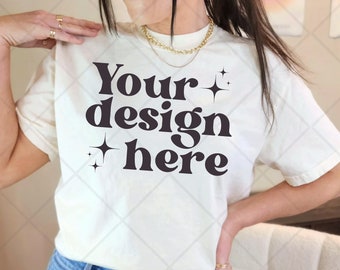 C1717 Ivory T-Shirt Mockup, Comfort Colors 1717, 1717 Ivory, White Shirt Mockup, Real Model Mock Up, Lifestyle Mocks, Influencer Mockup