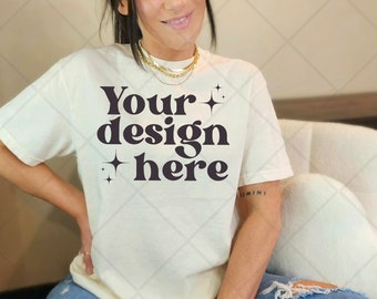 C1717 Elfenbein T-Shirt Mockup, Comfort Farben 1717, 1717 Elfenbein, Weißes Shirt Mockup, Real Model MockUp, Lifestyle Mockup, Influencer Mockup