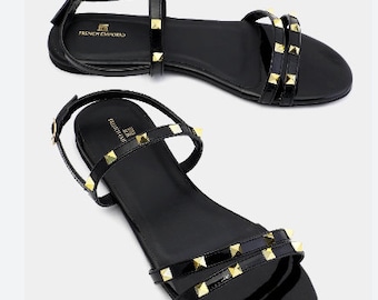 BLACK SANDALS