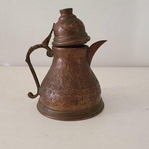 Hammered Copper Pitcher Vintage Turkish Coffee Pot with Hinged Lid, Old World Farmhouse Decor, Rustic Copper Vase, Chateaucore Kitchen Shelf