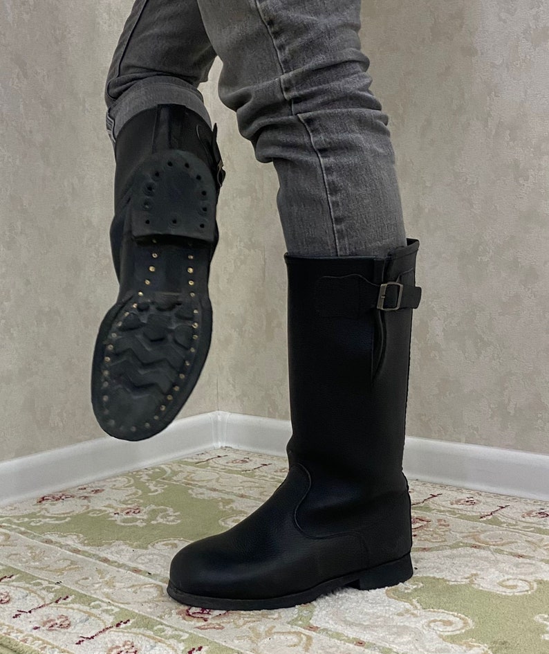 Waterproof Equestrian Footwear - Leather Riding Boots Elegant Handmade Leather Boots with Perfect Stirrup Fit High-Quality Riding Boots Offering Calf Protection Handmade Leather boots Waterproof equestrian boots Durable Leather Riding Boots